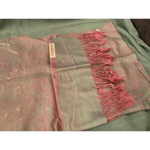 Pashmina Pink and Silver Wrap